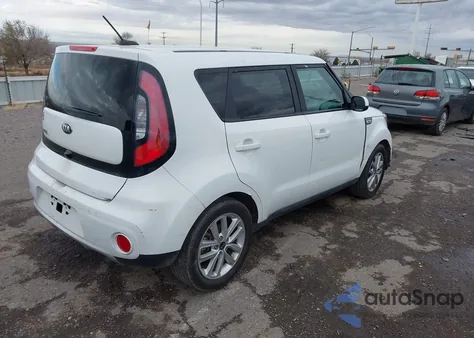2018 Kia Soul + z USA, uszkodzony, nr VIN KNDJP3A54J7528015